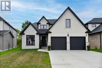 Building Photo - 19 Aspen Cir