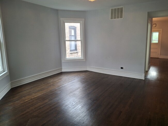 Foto del edificio - 2641 W Altgeld St