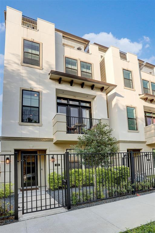 215 Drew St, Houston, TX 77006 House Rental in Houston, TX