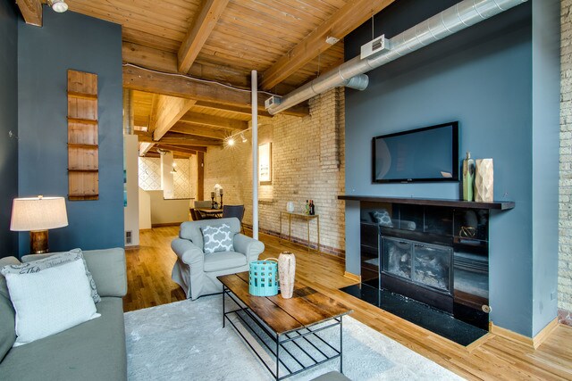 Foto del edificio - 1140 W Cornelia Ave