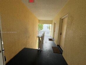 Building Photo - 415 Executive Center Dr