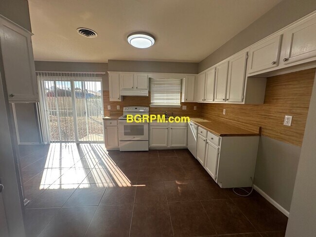 Foto del edificio - 3 Bd 1 Ba House