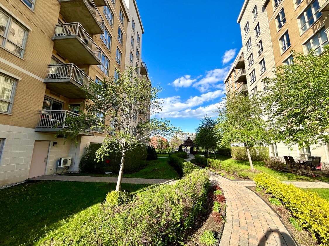 Photo principale - 8520 Rue Raymond-Pelletier