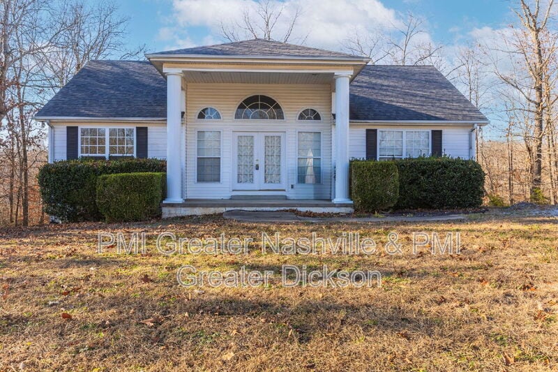 Foto principal - 175 Station Dr