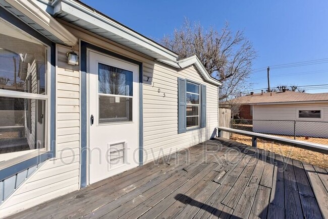 Photo - 7105 NW 43rd St House