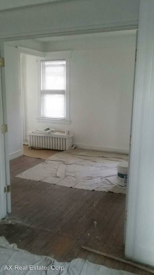 Building Photo - 18 Chestnut Pl