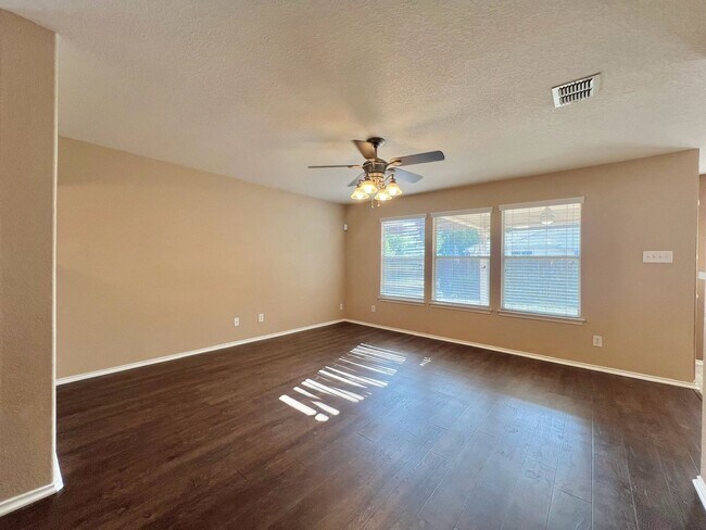 Foto del edificio - 11111 Dewberry Field