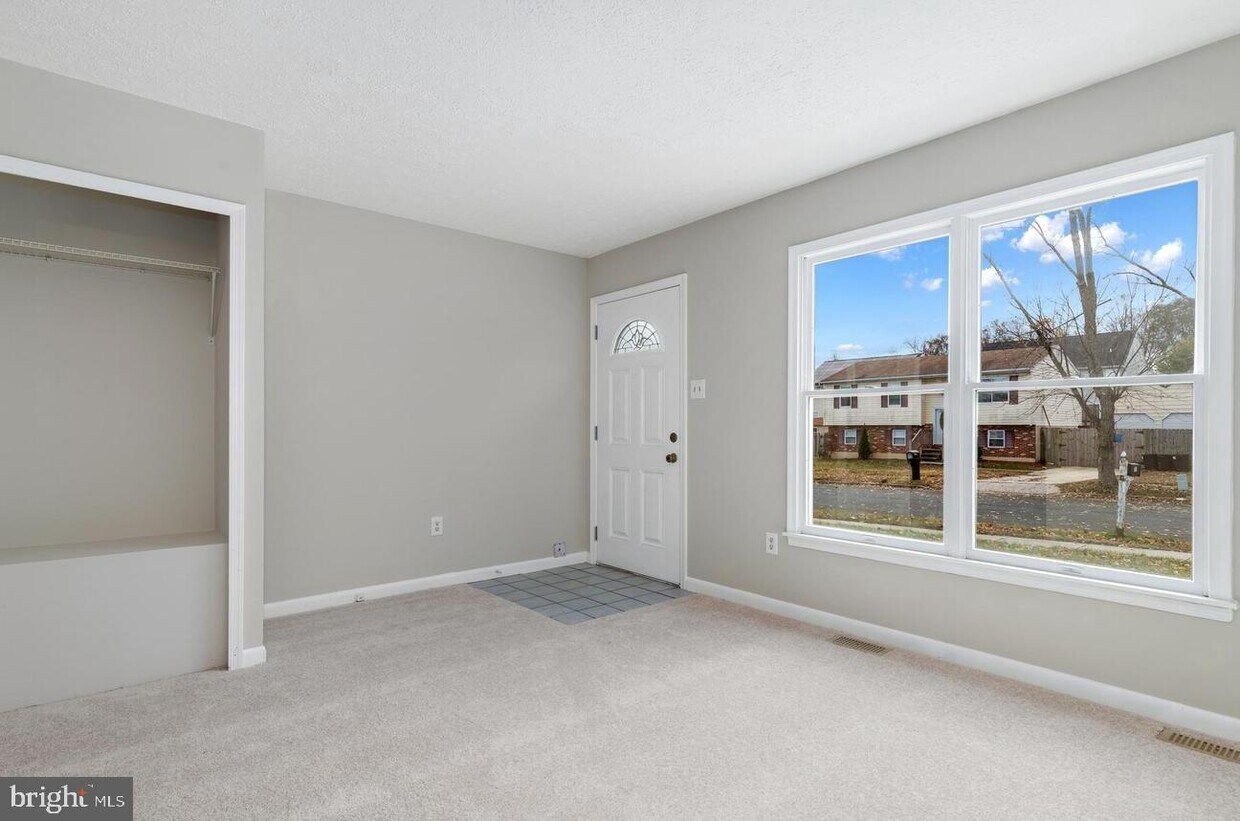 7921 Liberty Cir, Pasadena, MD 21122 House for Rent in Pasadena, MD