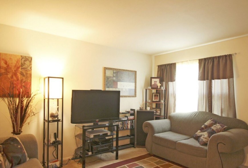 Churchland Square Apartments Churchland Square Apartments