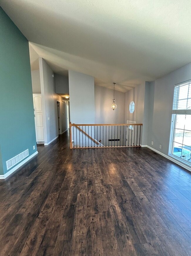 Building Photo - Spacious 3 Bed, 2 Bath Home in Papillion, Ne