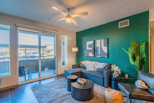 Foto del edificio - 9600 W Georgia Ave