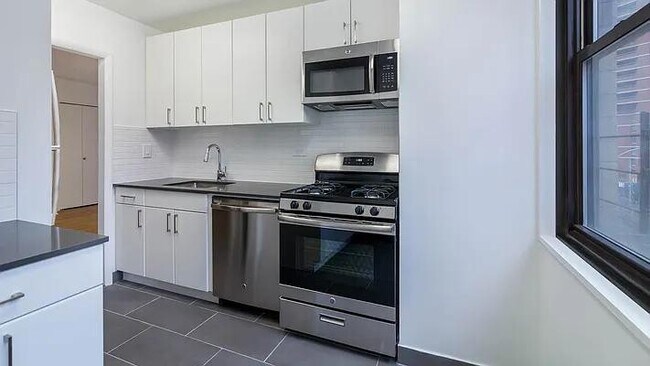 Foto del edificio - 240 E 27th St