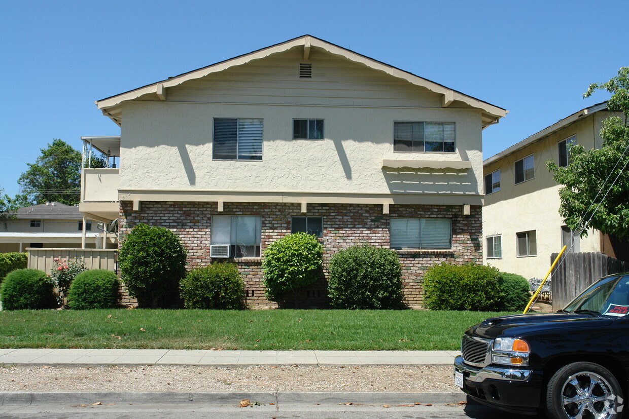 Foto del edificio - 419-519 Northlake Dr