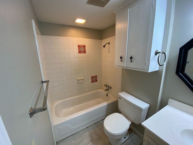 Foto del edificio - Great 3 bed 2 bath for Rent in Brandon 042!