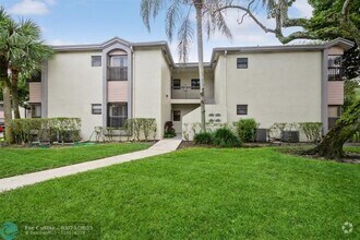 Building Photo - 4485 Carambola Cir N