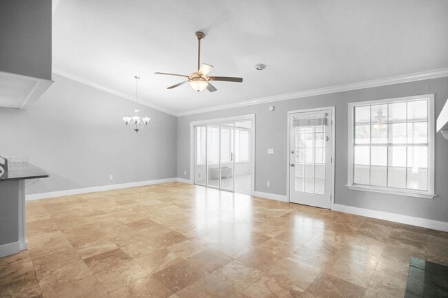 Building Photo - 319 L'Atrium Dr