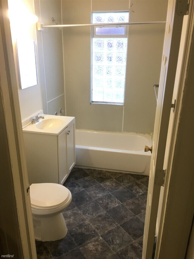 Building Photo - 2 br, 1 bath  - 8520 Lumpkin St