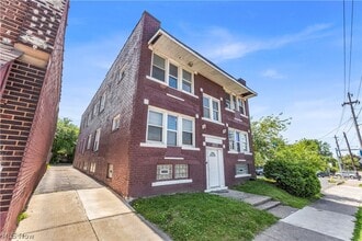 Building Photo - 4657 Warner Rd