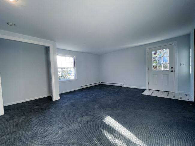 Building Photo - 103 Burnham Rd