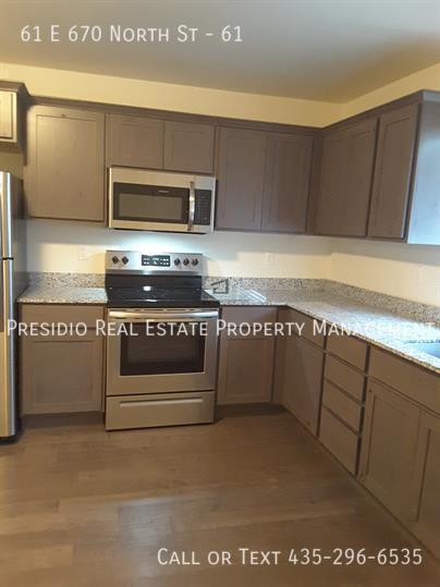 Foto del edificio - 61 E 670 N St