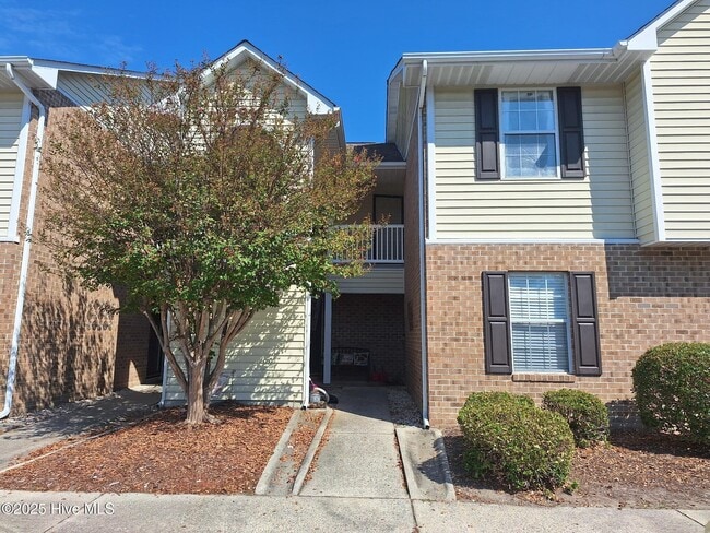 Building Photo - 2912 Mulberry Ln