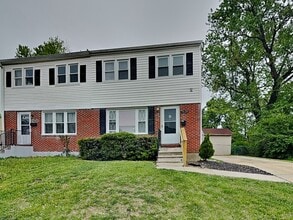 Building Photo - 7120 Bexhill Rd