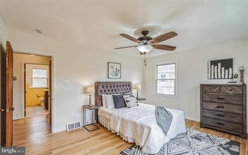 Building Photo - 645 Glendale Rd