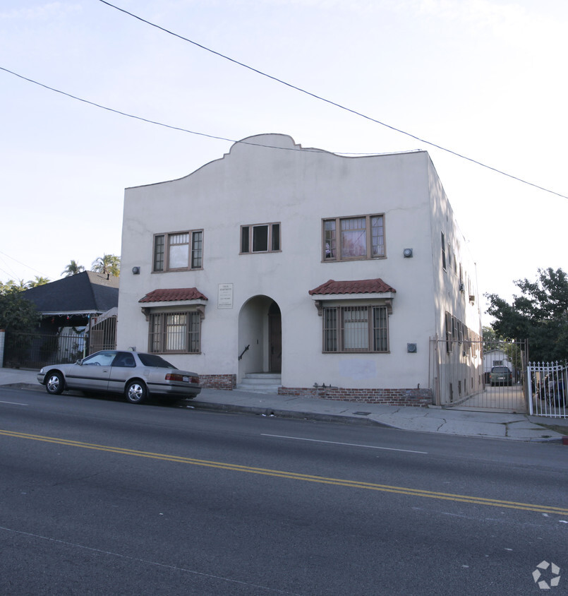 Building Photo - Virgil Apartments