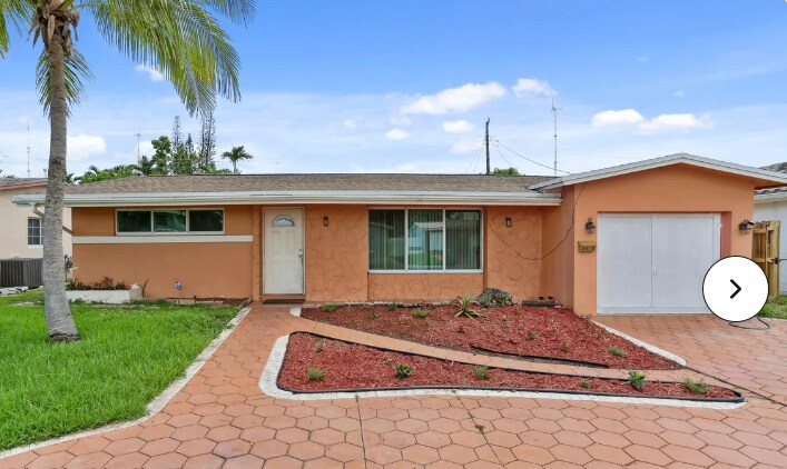Primary Photo - 6616 Dahlia Dr
