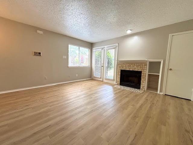 Foto del edificio - 9833 Walnut St