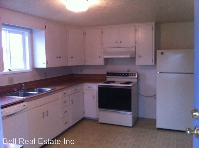 Building Photo - 2 br, 1 bath Apartment - 861 26th Street