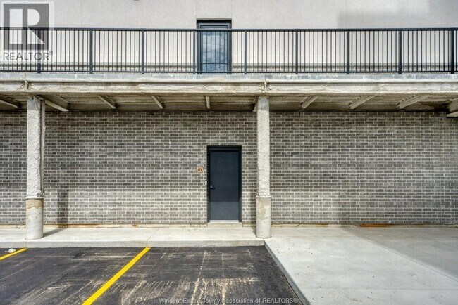 Photo du bâtiment - 4300 Laurier Pkwy