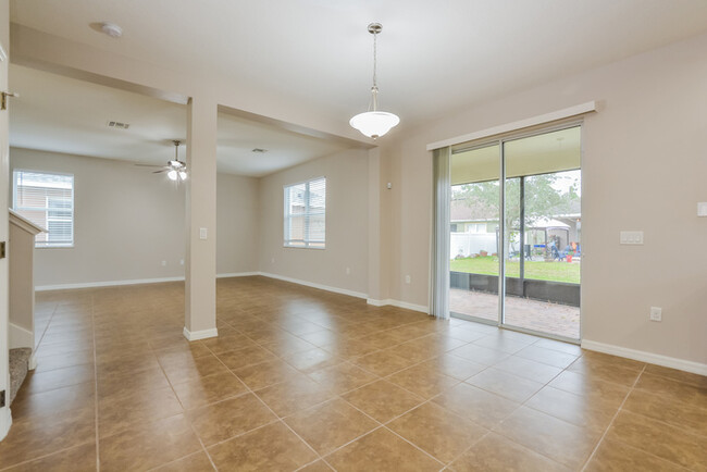Foto del edificio - Large 4 Bedroom Home in Orlando