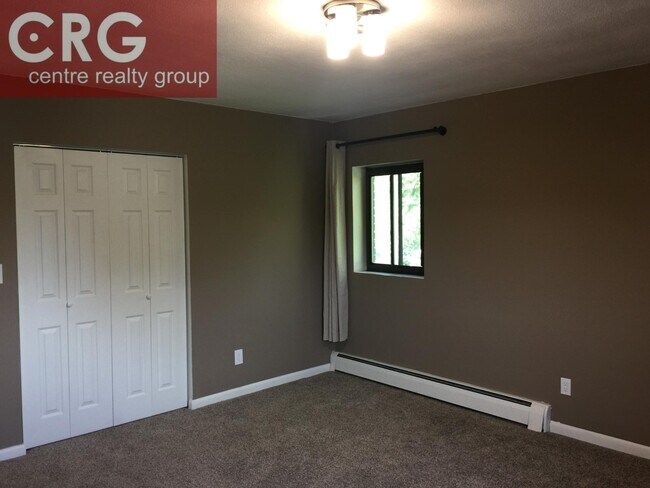 Building Photo - 18 Glencoe St