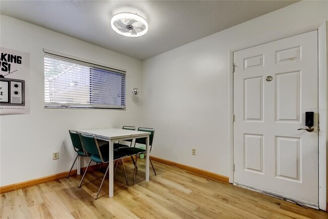 Building Photo - 11720 Raintree Dr