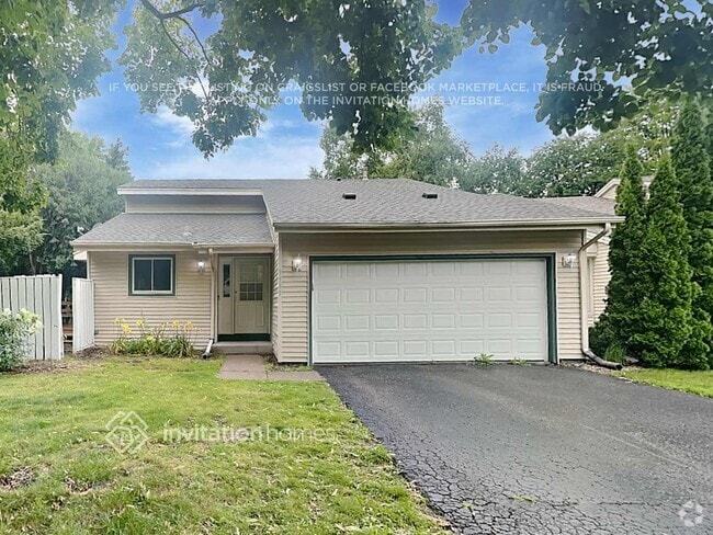 Building Photo - 5565 Knoll Dr