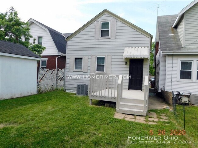 Building Photo - 315 E 41st St