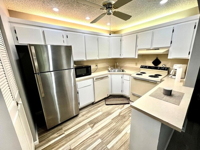 Photo - 408 Pine Glen Ln Apartment