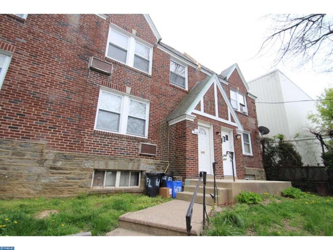 Building Photo - 6633 N 15th St