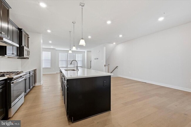 Building Photo - 115 Tonio Pl