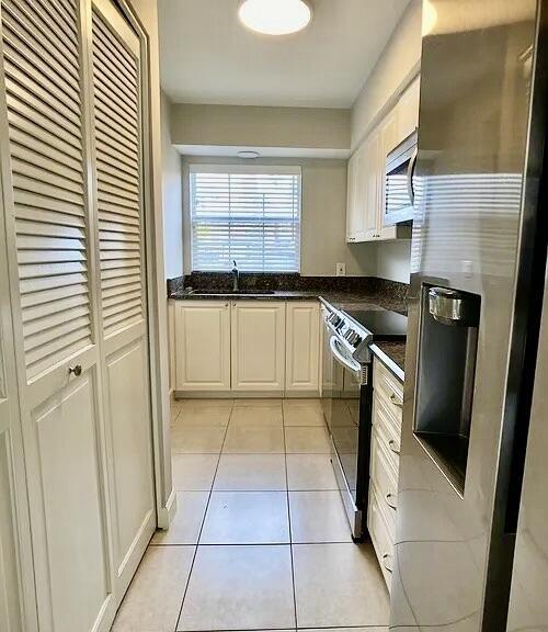 Foto del edificio - 413 N Cypress Dr