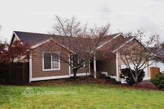 Building Photo - 6812 76th Dr NE