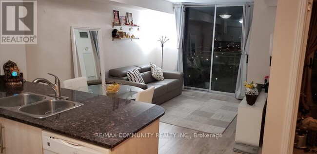 Building Photo - 8 Rosebank Dr