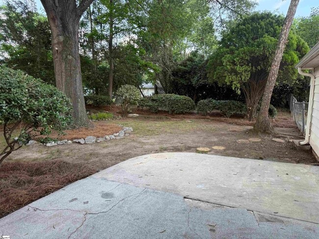 Building Photo - 102 Baldwin Cir