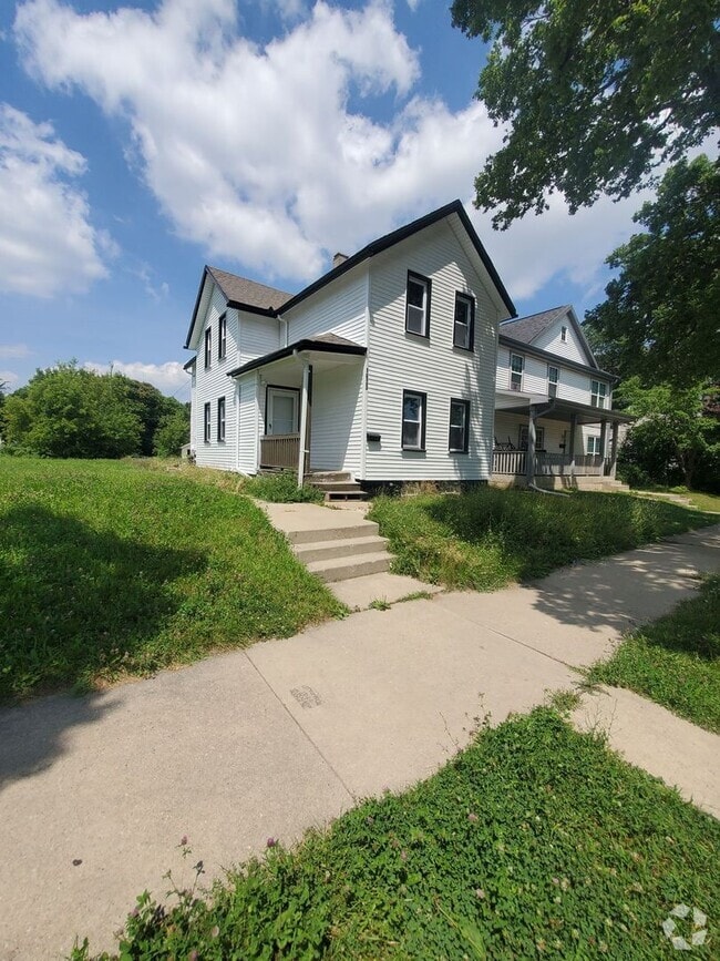 Building Photo - 1623 N 14th St