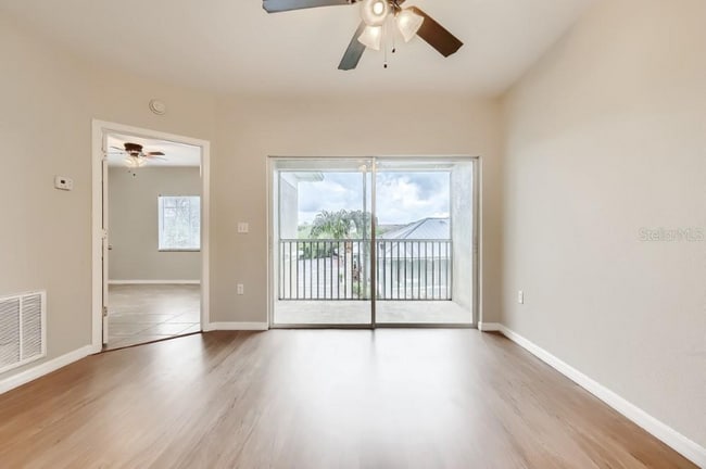 Foto del edificio - 6011 Portsdale Pl