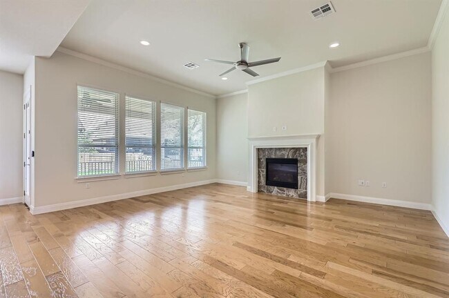 Foto del edificio - 10107 Ida Grove Ln