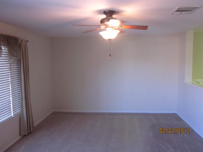 Foto del edificio - 9728 Marilla Dr
