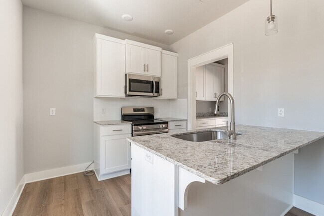 Foto del edificio - 2 BR/1.5 BA in the Willow Bend S/D