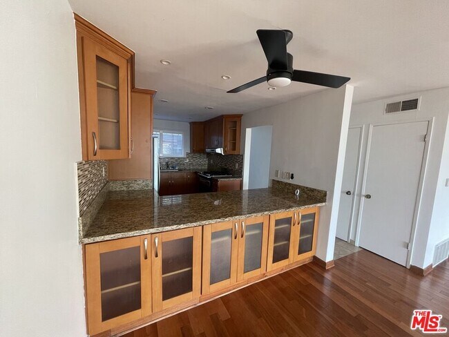 Building Photo - 4557 Don Ricardo Dr